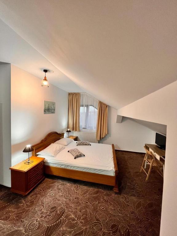 Vila Alsace Podu' Cu Lanturi Hotell Bacău Exteriör bild